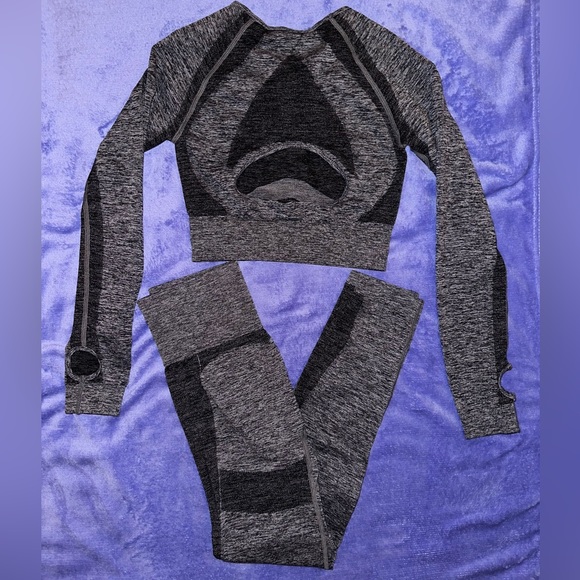 Workout Set - Picture 2 of 2